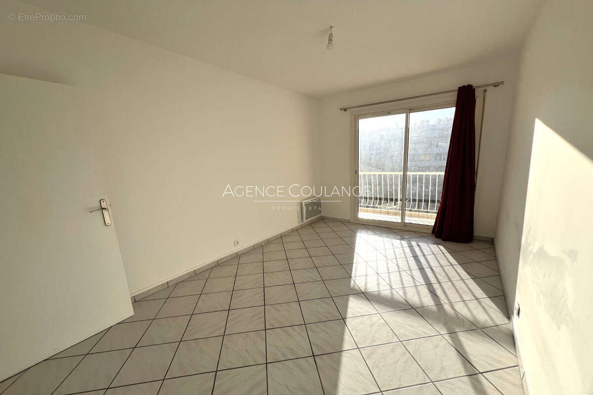Appartement à MARSEILLE-10E