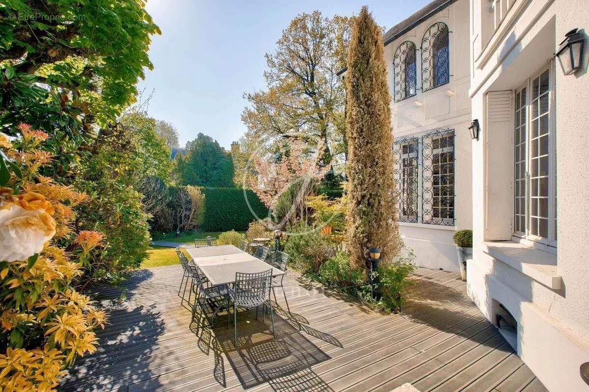 Maison à GARCHES