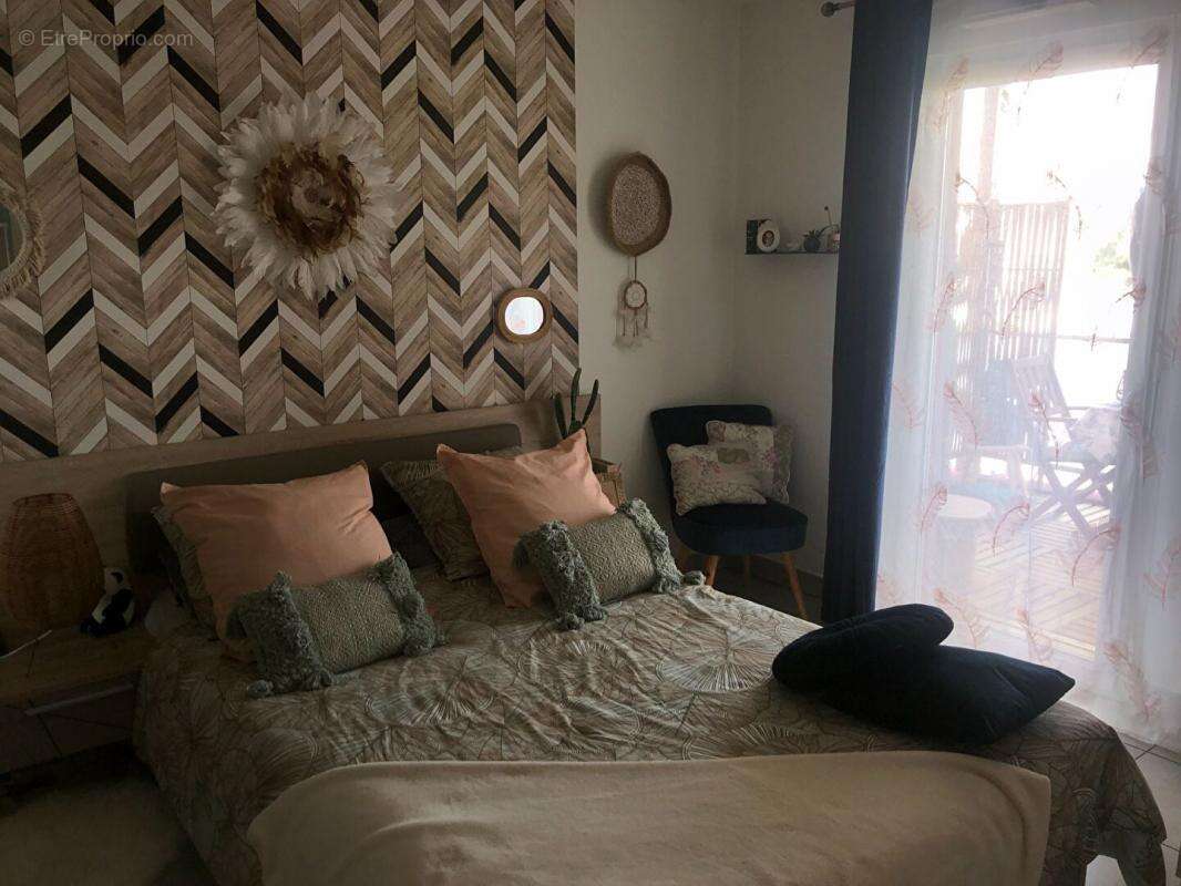 Appartement à MAUGUIO