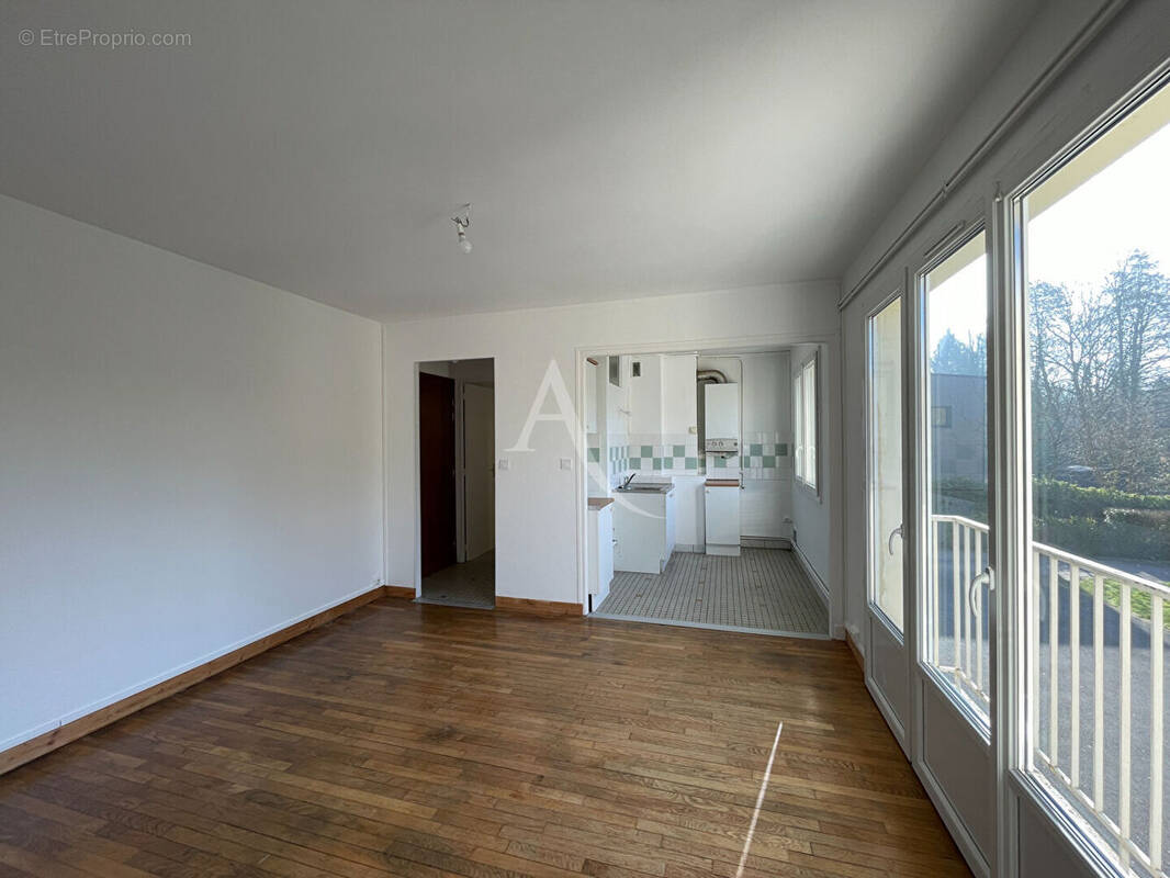 Appartement à MONDEVILLE