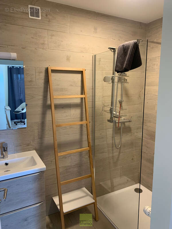 Appartement à BRON