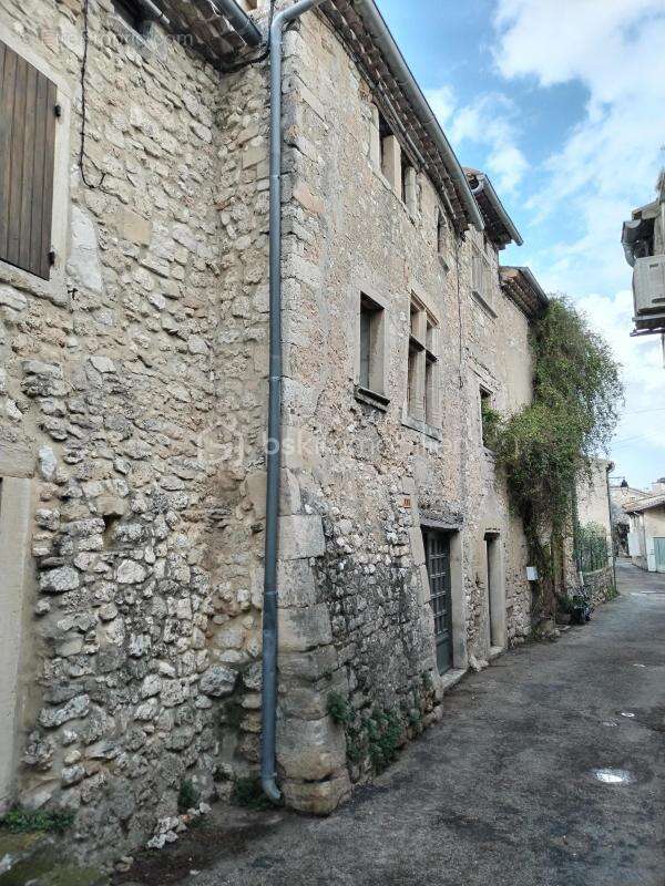 Maison à GRIGNAN