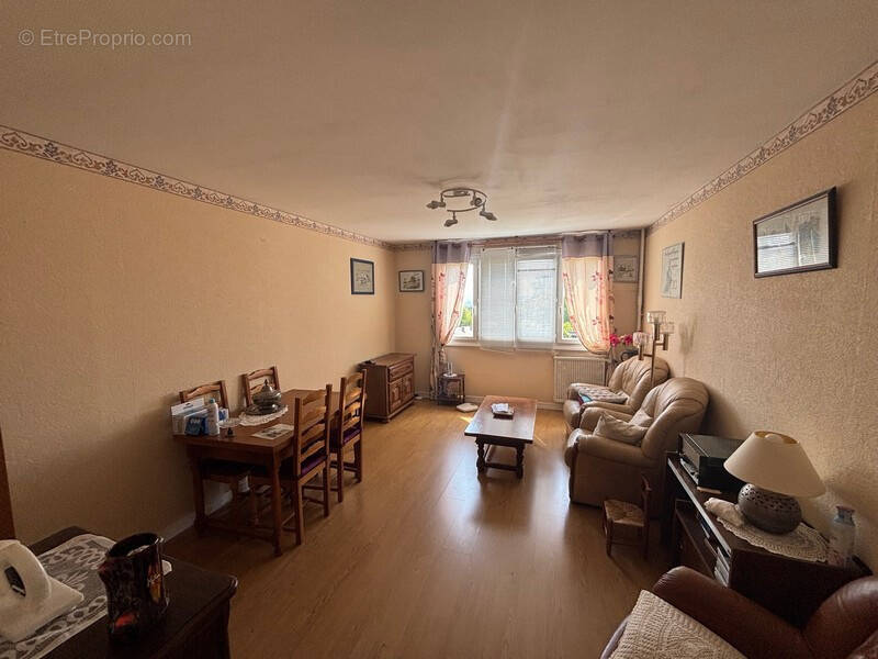Appartement à CANTELEU