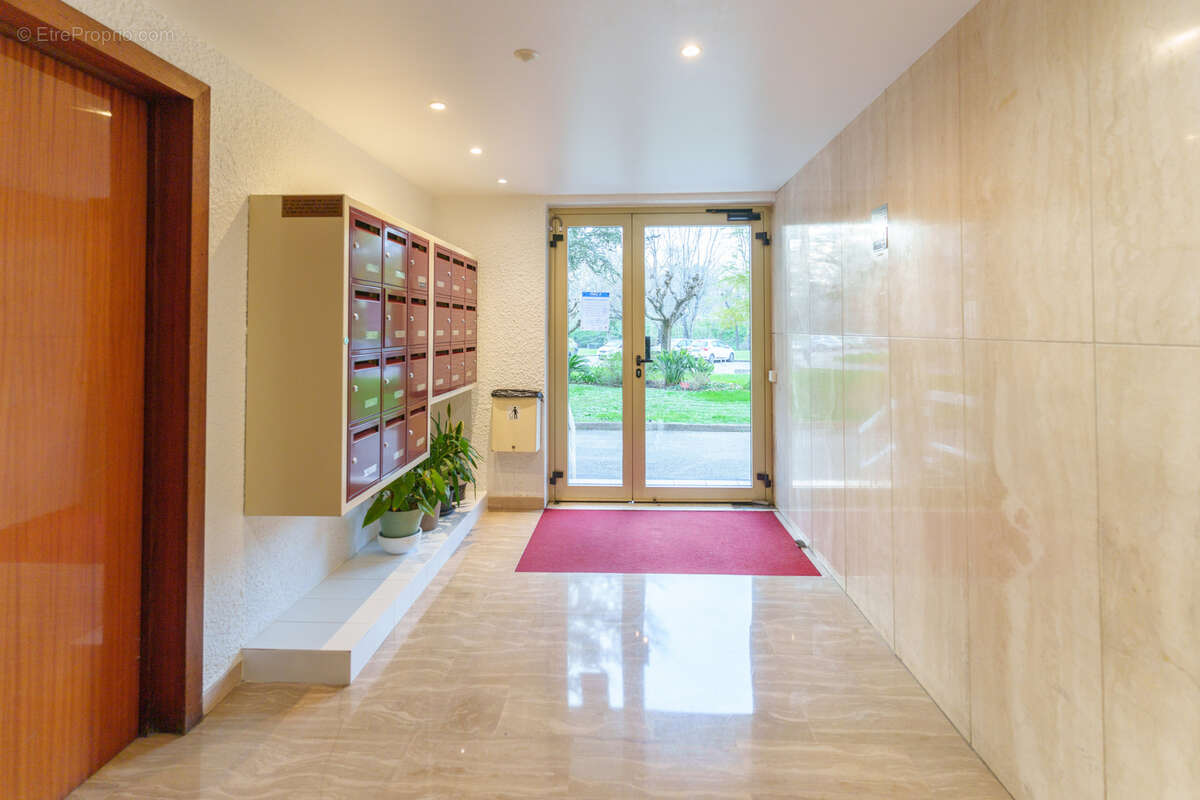 Appartement à MANDELIEU-LA-NAPOULE