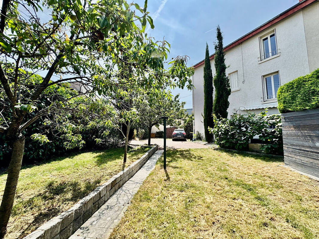 Maison à CLERMONT-FERRAND