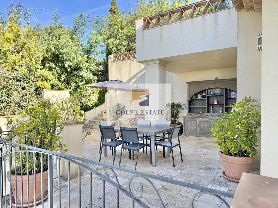 Maison à LA CROIX-VALMER