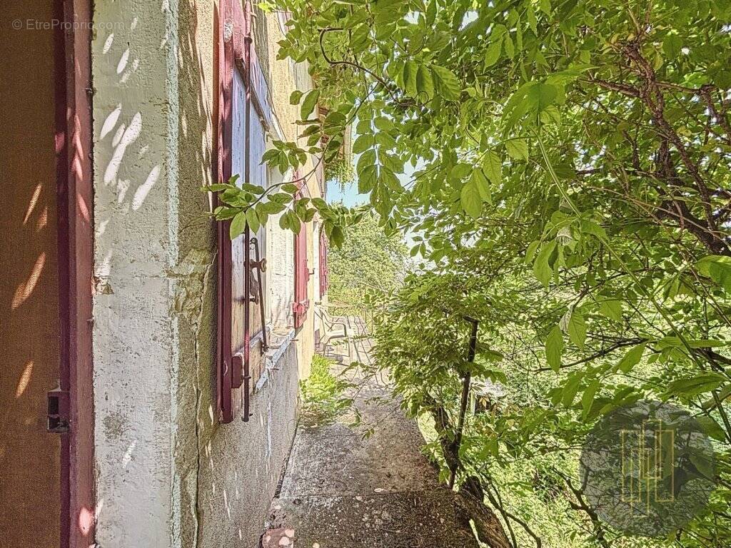Maison à ARNAS