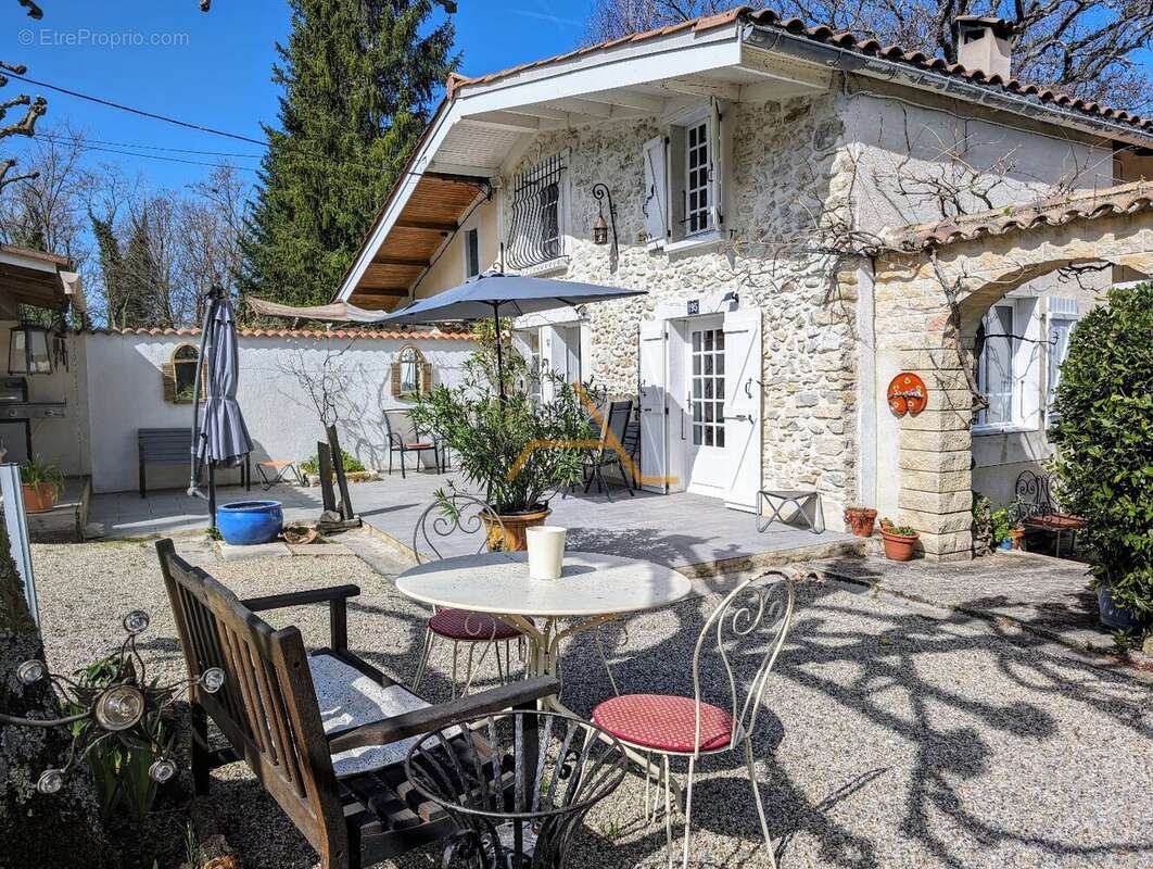 Maison à DIEULEFIT