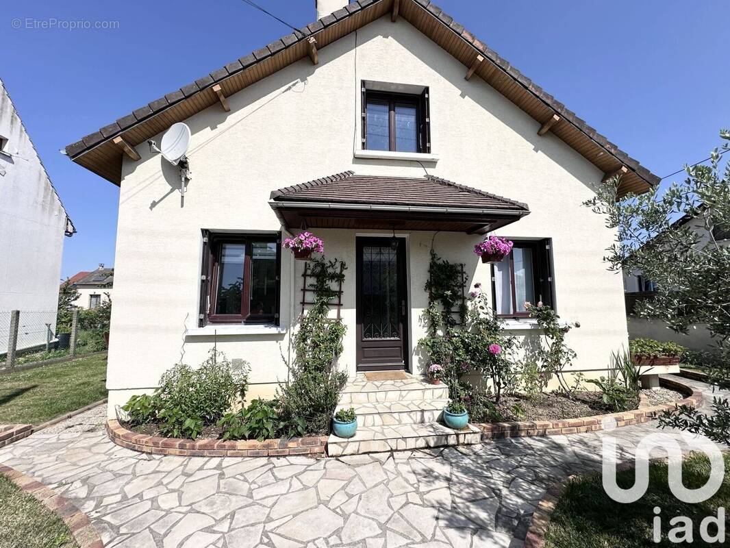 Photo 1 - Maison à GOUSSAINVILLE