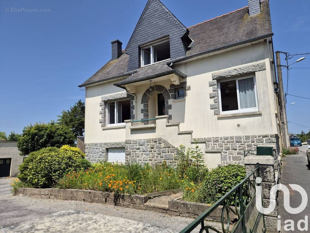Photo 1 - Maison à ROSTRENEN