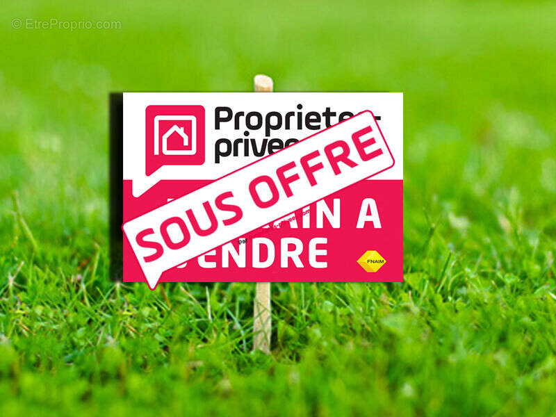 Terrain à LE BOUPERE