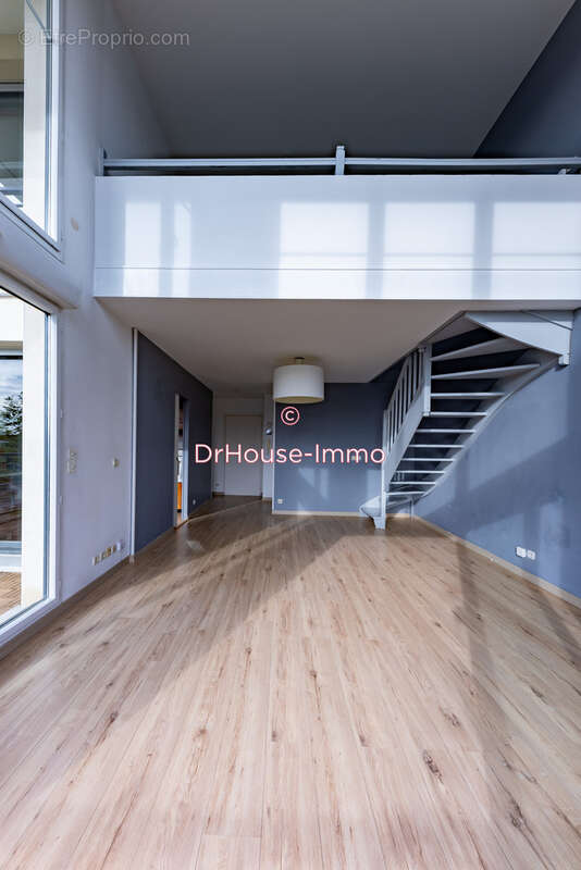 Appartement à ELANCOURT