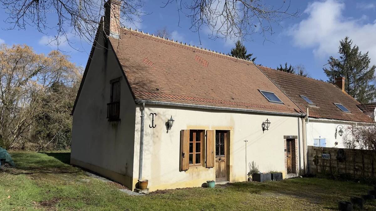 Maison à CHATEAUMEILLANT