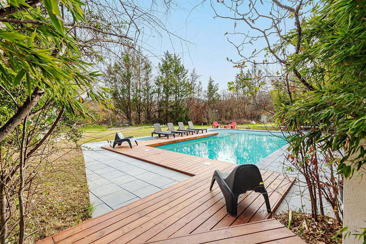 Maison à BOUC-BEL-AIR