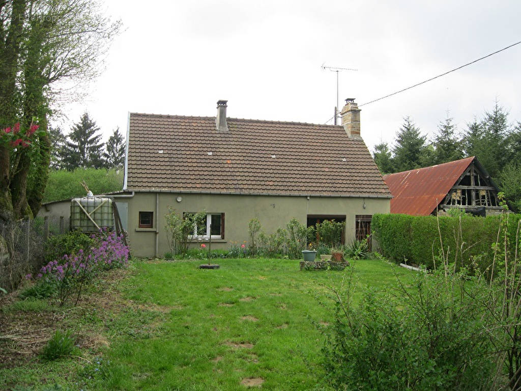 Maison à LIGNIERES-ORGERES