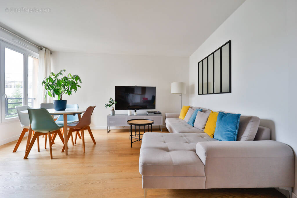 Appartement à SURESNES