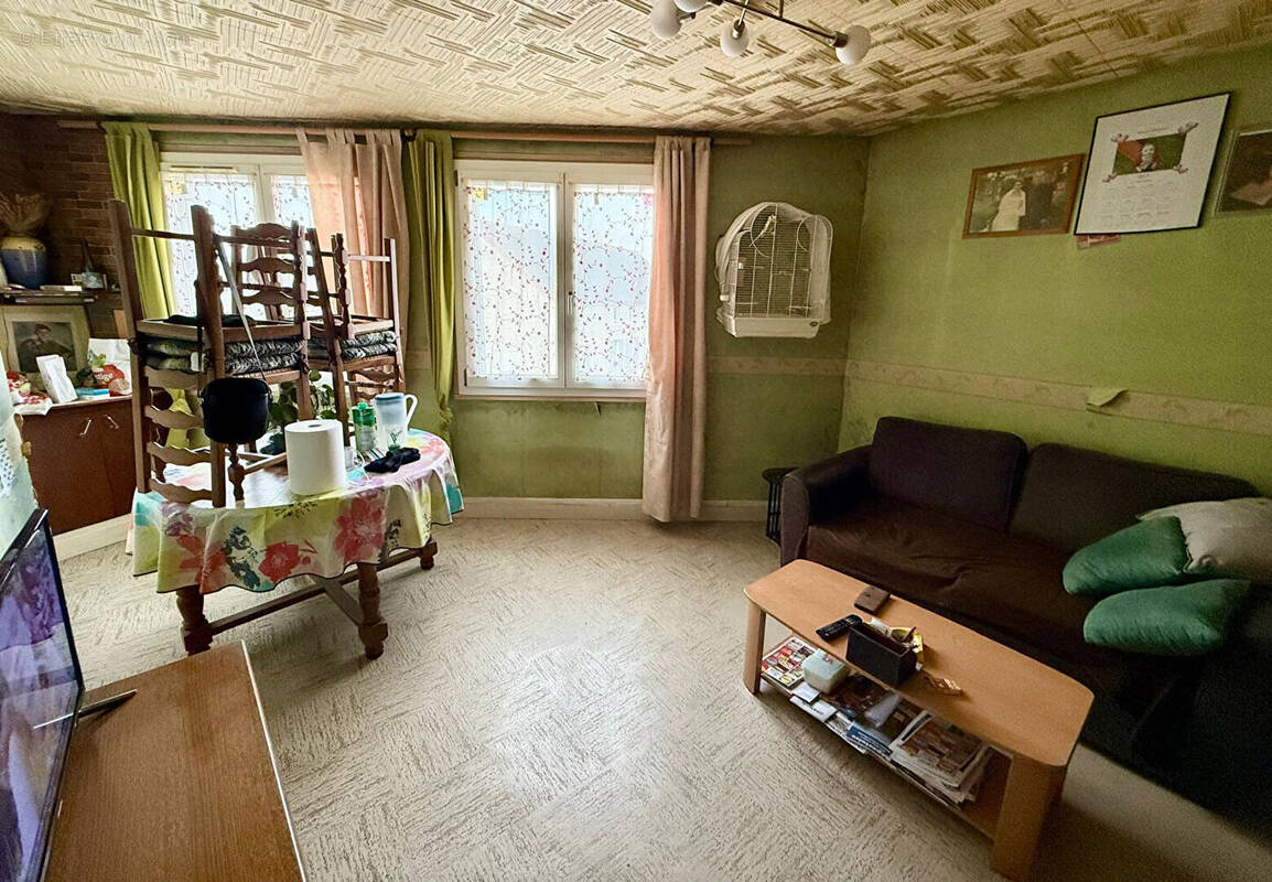Appartement à JOUARRE
