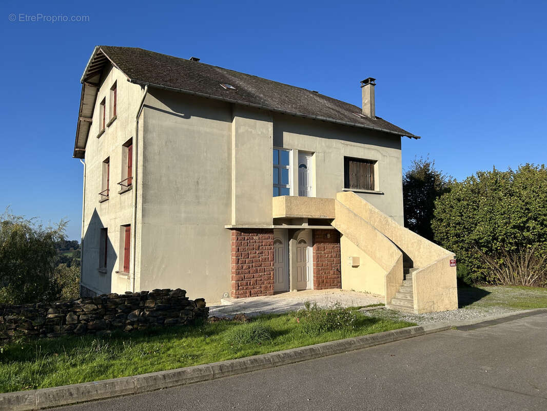 Appartement à SEILHAC