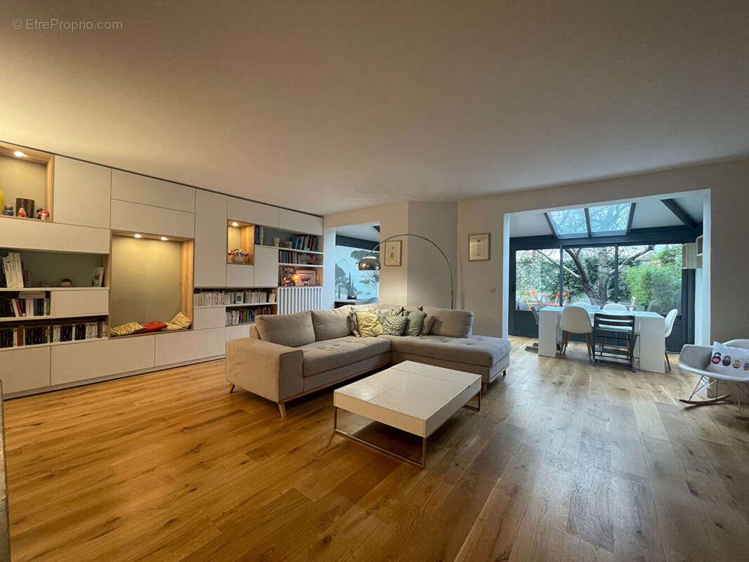 Maison à ASNIERES-SUR-SEINE
