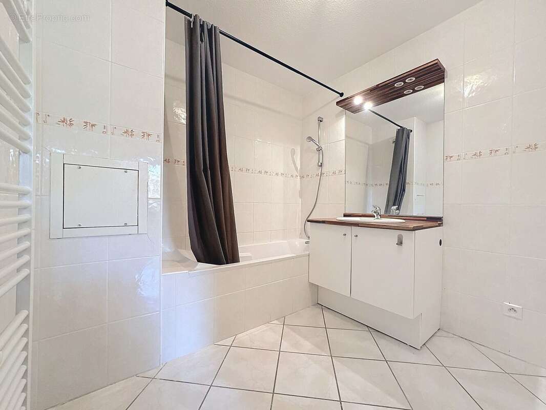 Appartement à PREVESSIN-MOENS