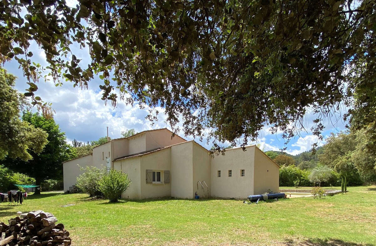 Maison à PEYROLLES-EN-PROVENCE