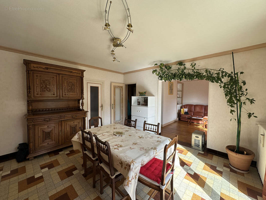 Maison à FLEURY-LES-AUBRAIS