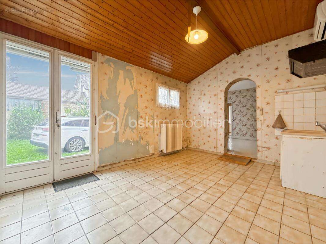 Maison à AIX-EN-OTHE