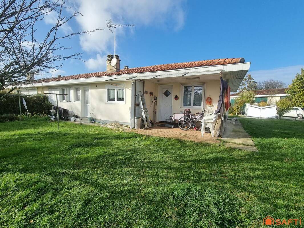 Photo 1 - Maison à SAINT-JULIEN-DE-L&#039;ESCAP