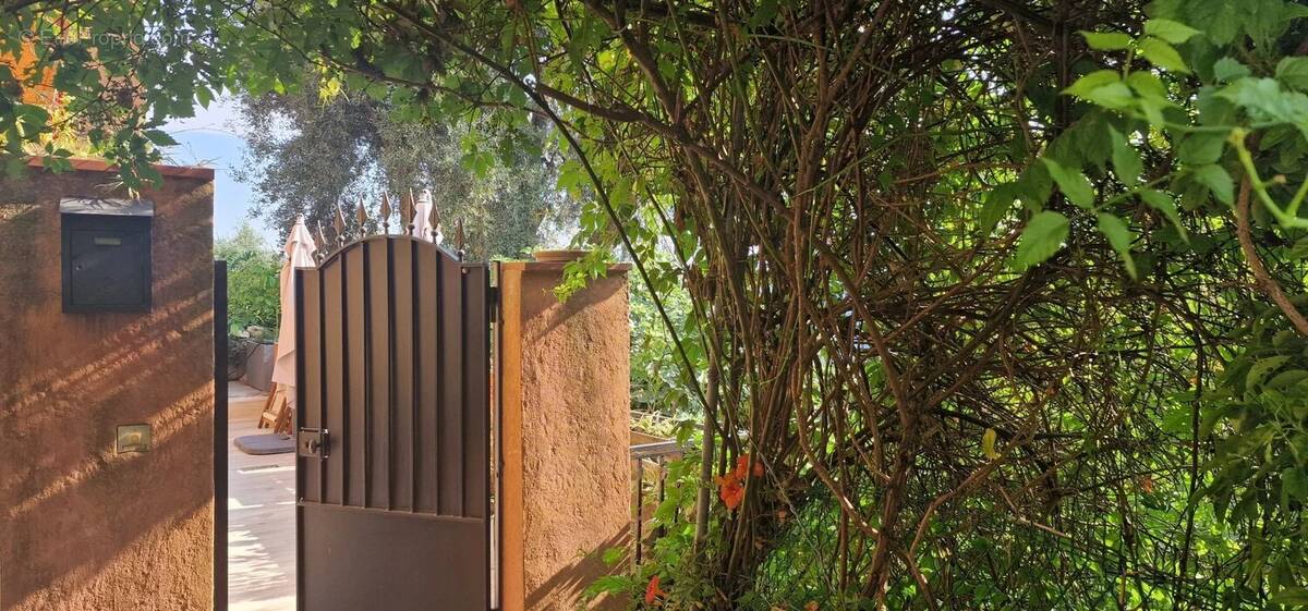 Appartement à CASTELLAR