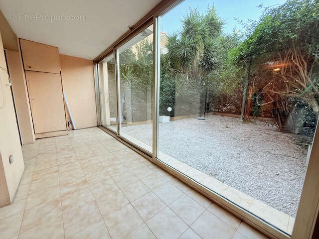 Appartement à LE CANNET