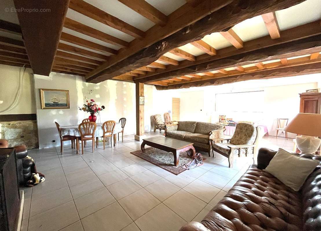 Maison à BEUVRON-EN-AUGE