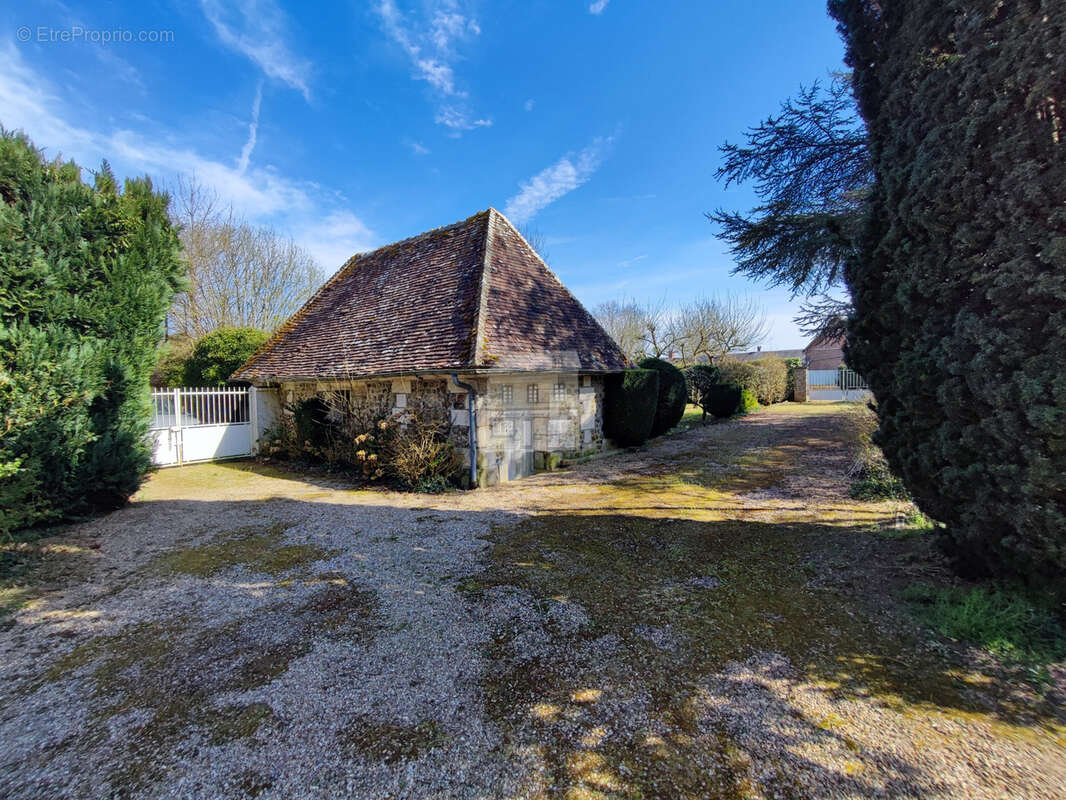 Maison à BEAUMONT-LE-ROGER