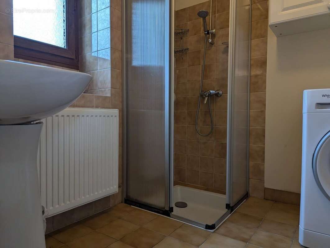 Appartement à LATHUS-SAINT-REMY