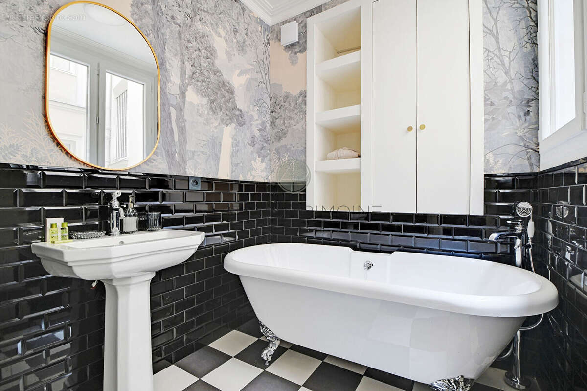 Appartement à PARIS-6E