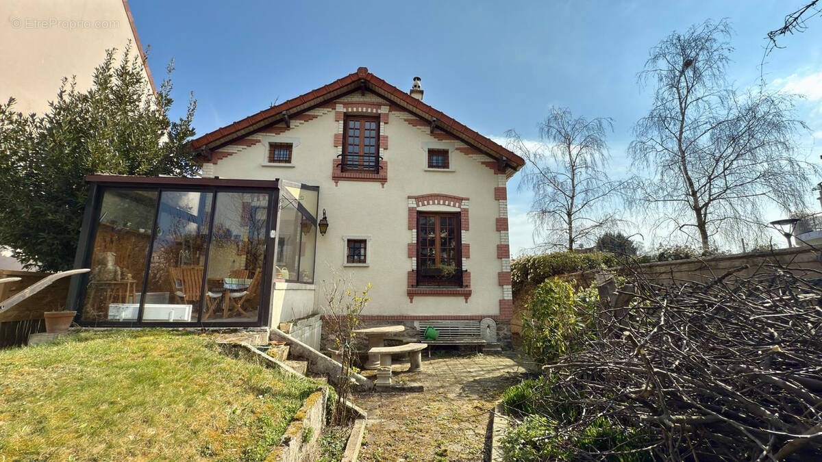 Maison à SAINT-GRATIEN