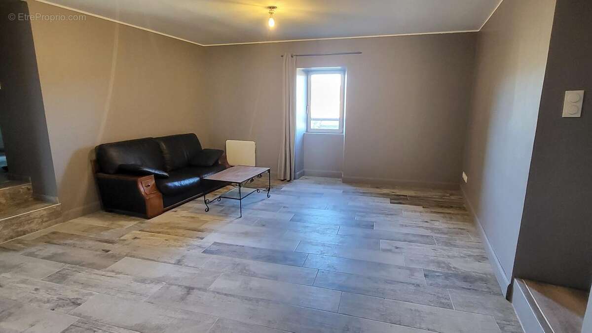 Maison à JOYEUSE