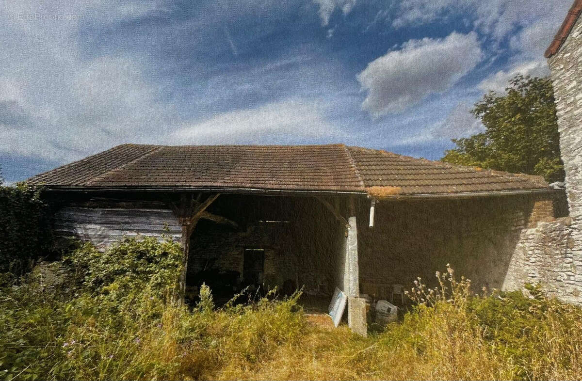 Maison à GUERNES