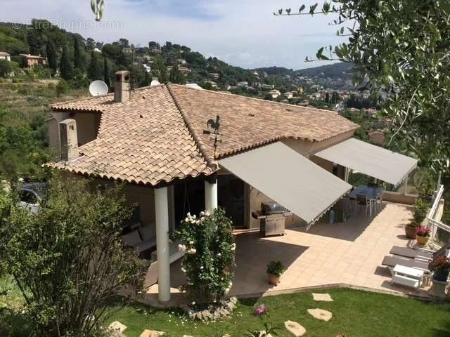 Maison à VALLAURIS