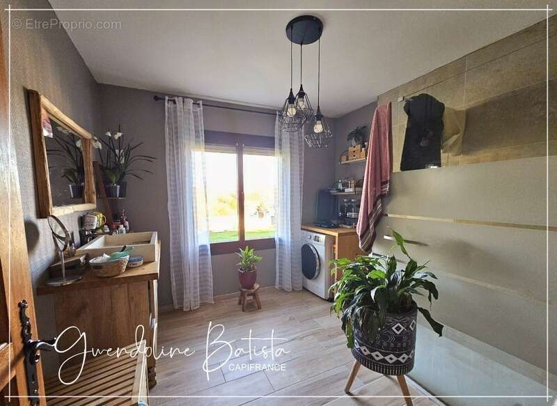 Maison à PINEUILH