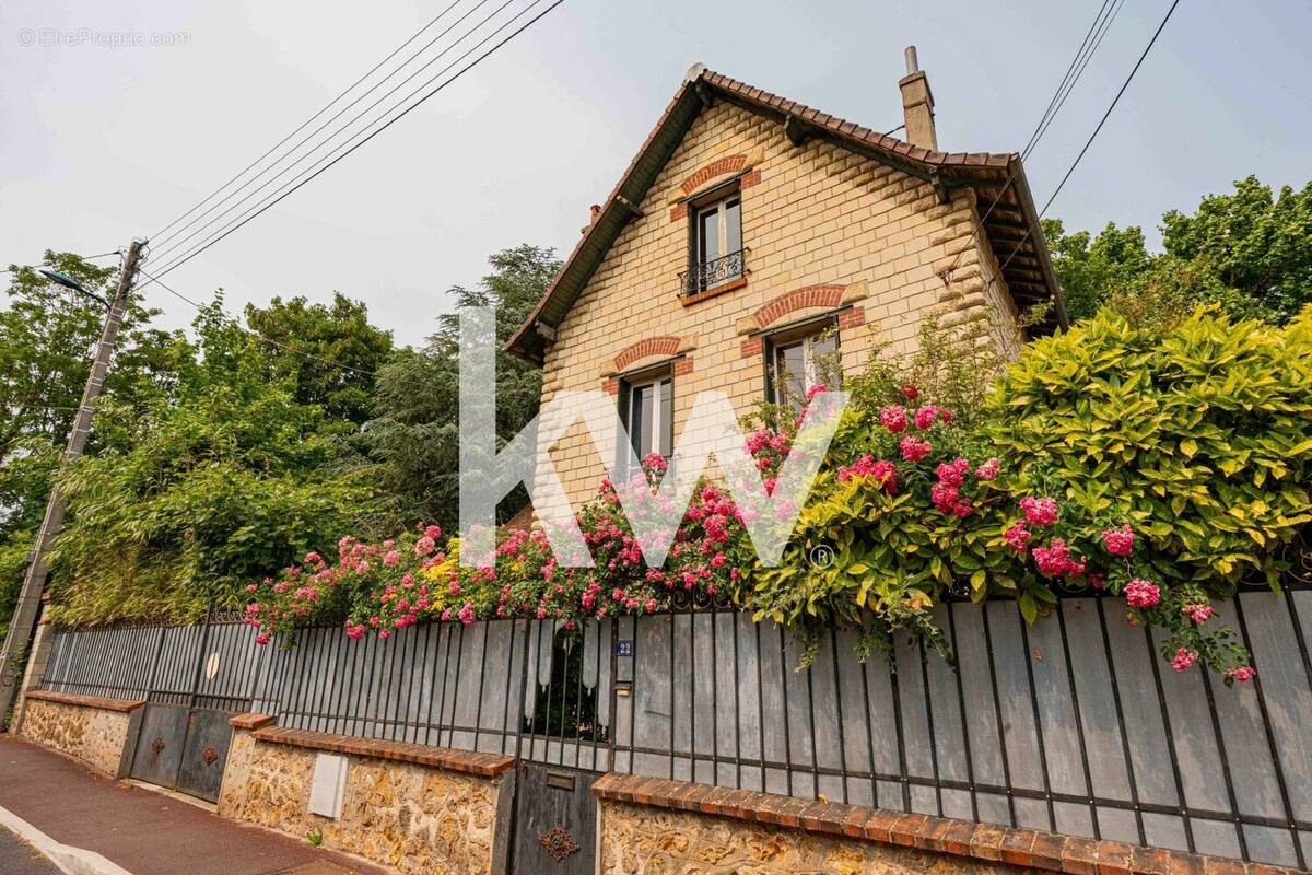 Maison à PONTOISE