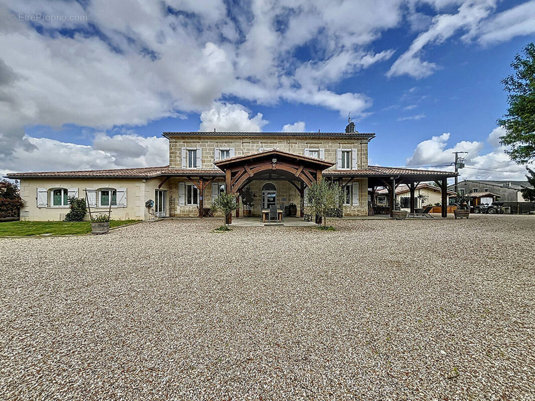 Maison à PERISSAC