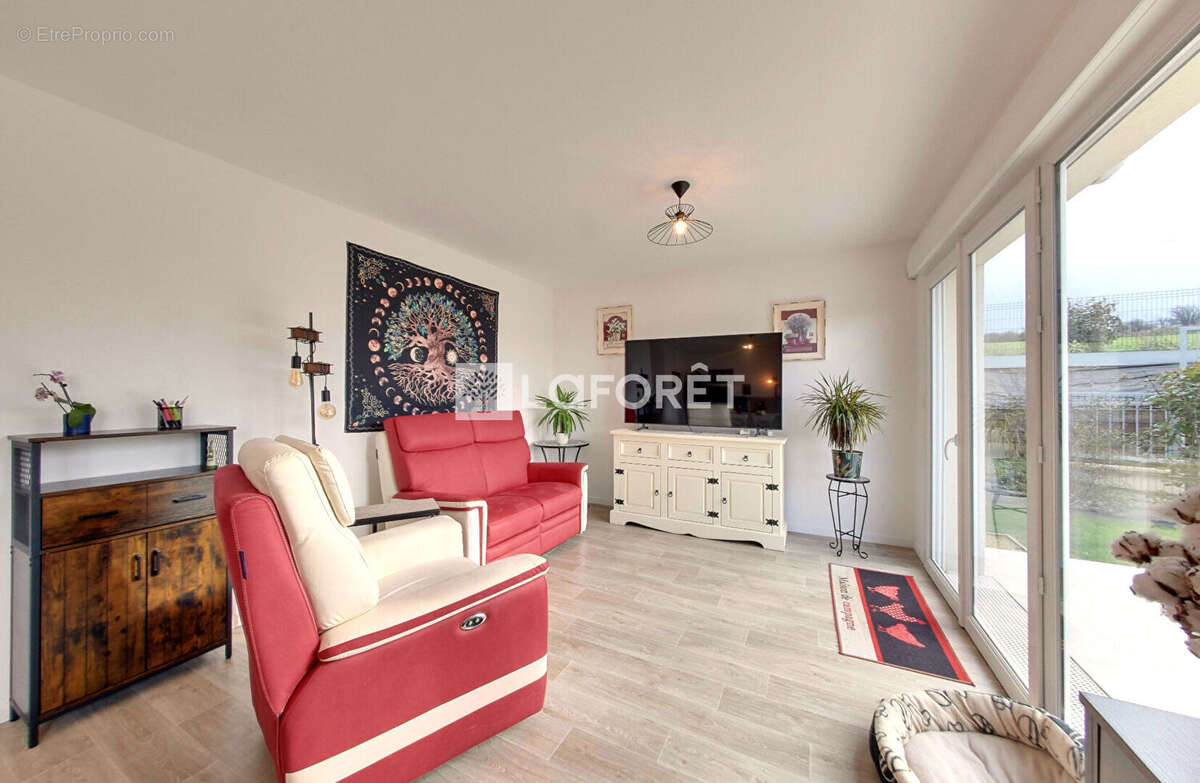 Appartement à FLEURY-SUR-ORNE