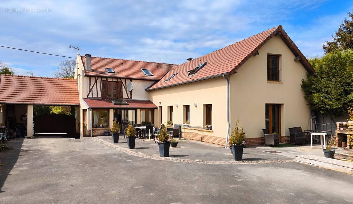 Photo 1 - Maison à BRETEUIL