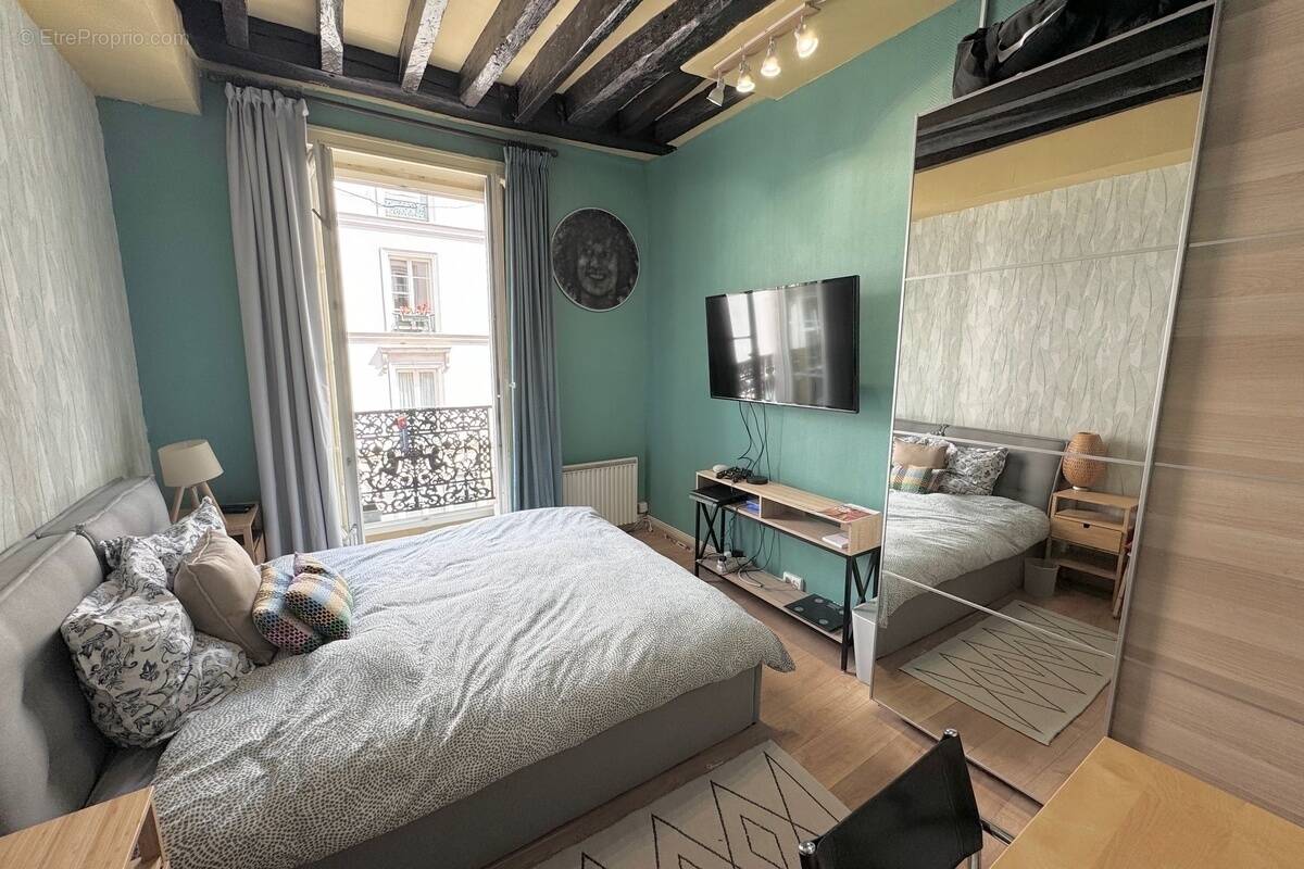Appartement à PARIS-4E