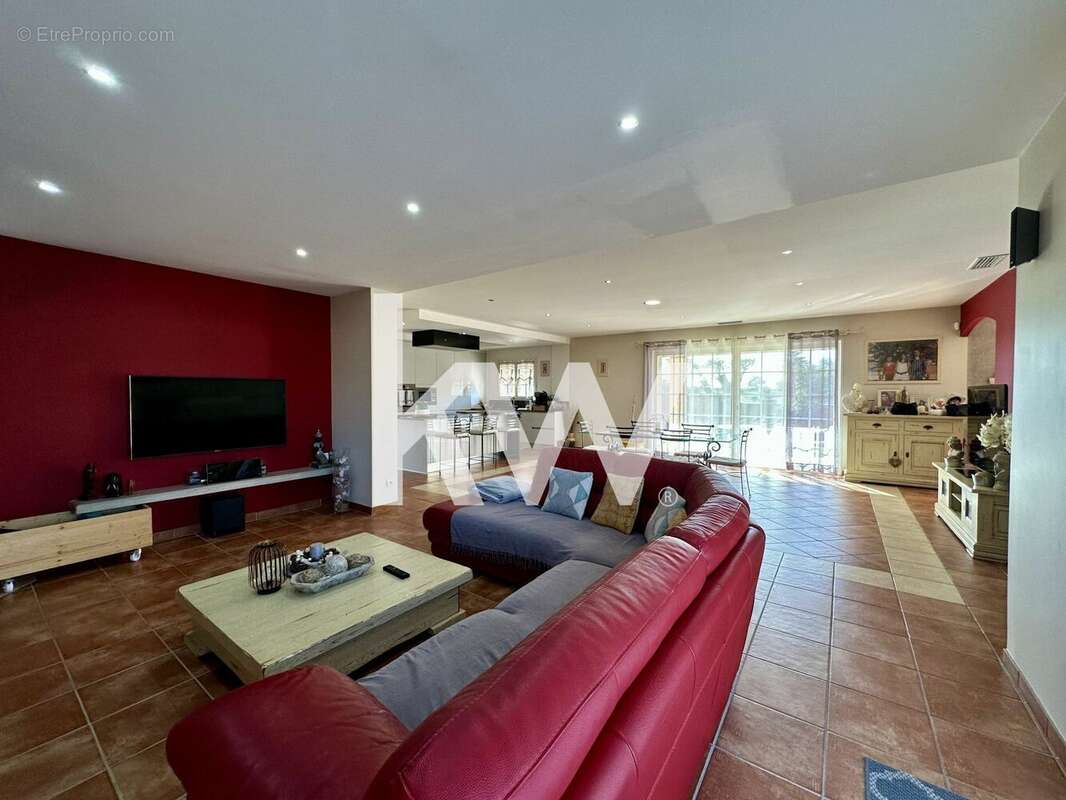Maison à AUBORD