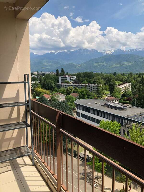 Appartement à MEYLAN