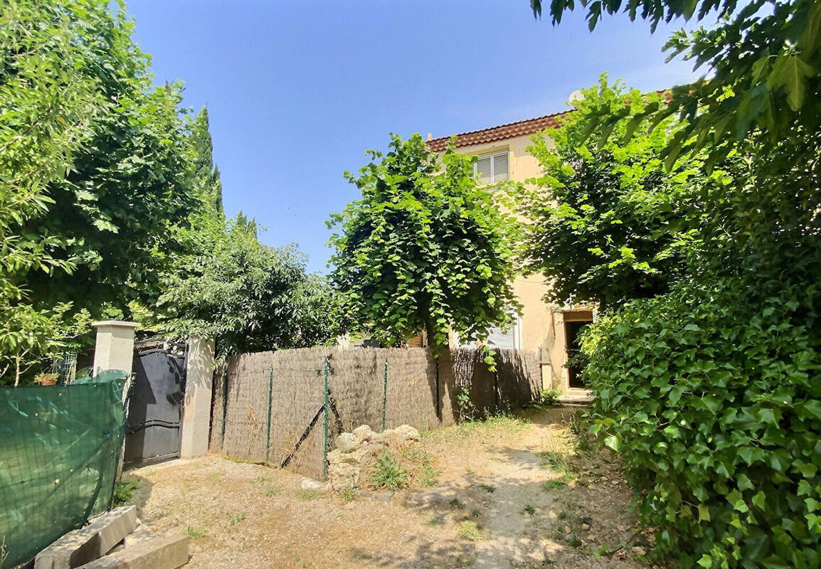 Appartement à MARSEILLE-12E