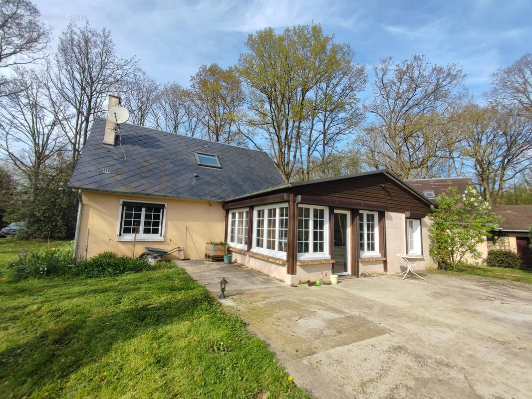 Maison à BEAUMONT-LE-ROGER