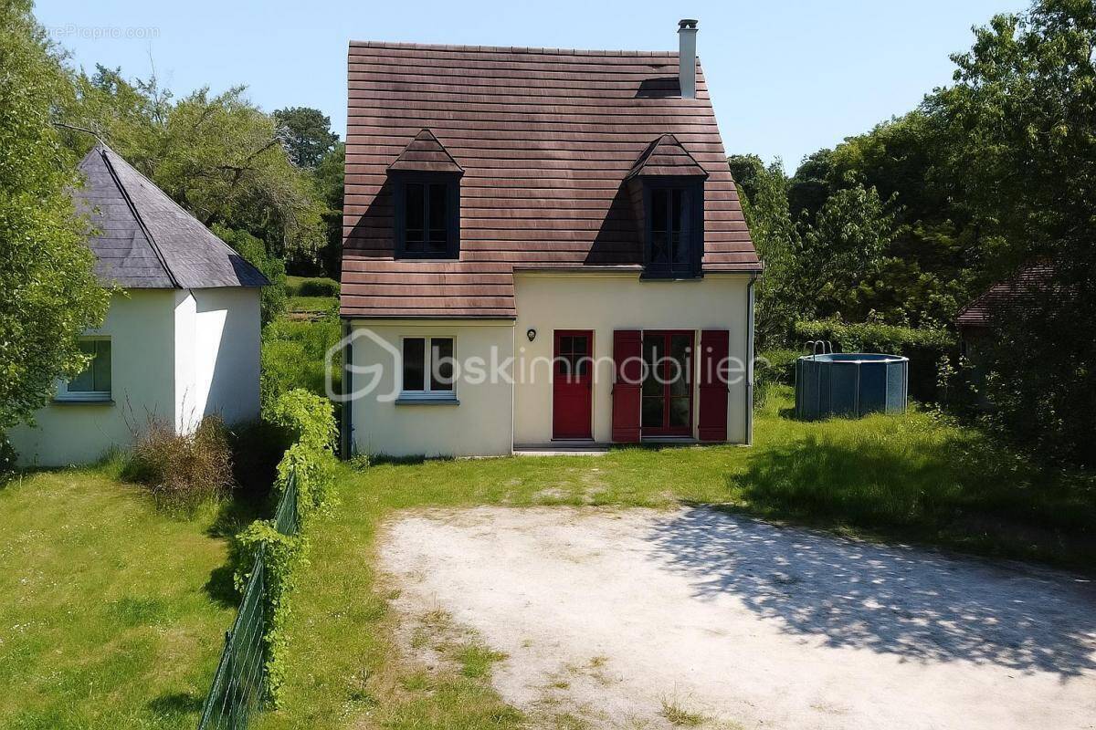 Maison à NARGIS