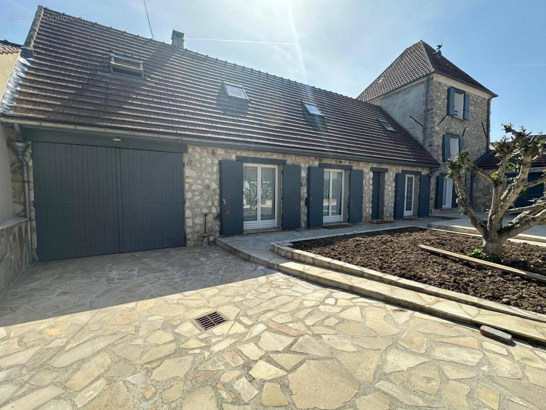 Maison à LIZY-SUR-OURCQ